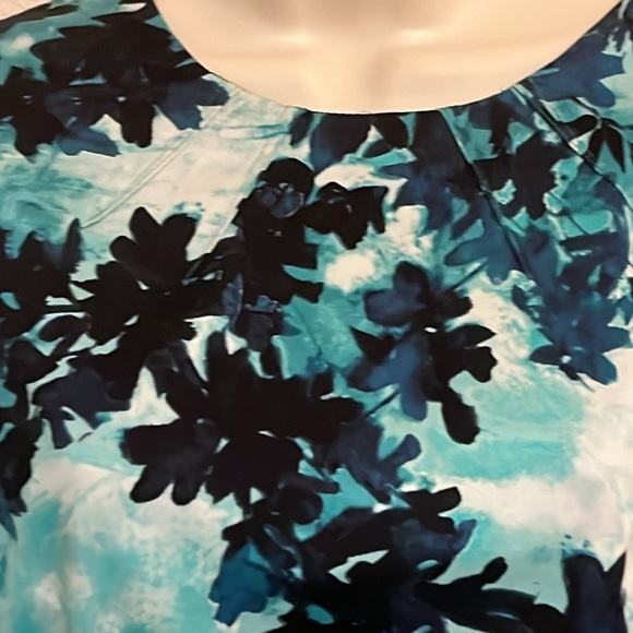 ⭐️Bogo ⭐️ 🦋 T Thari Sz 8 M cotton multicolored dress - Picture 4 of 13